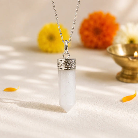 ClearQuartzEnergyAmplifierPendant_88829ff2-5d86-499c-8084-9037deb4e9fe