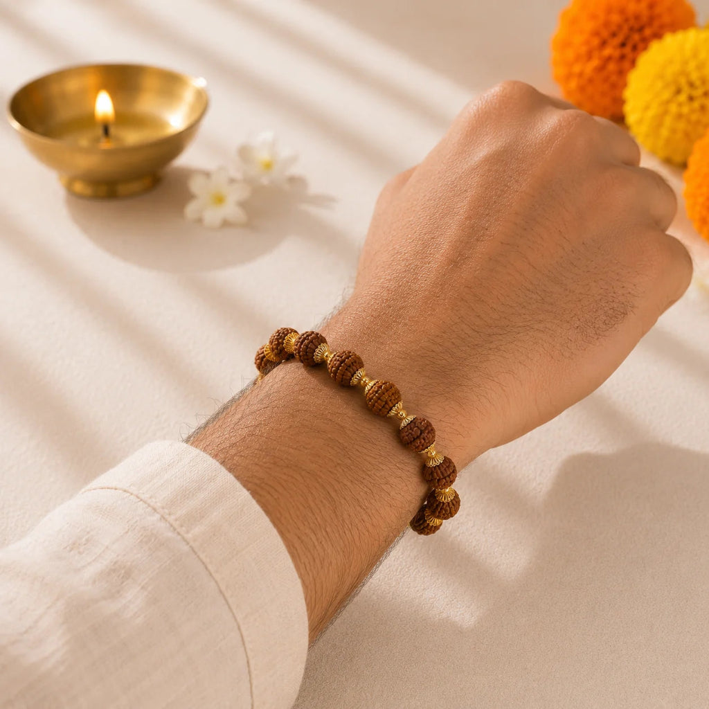 GoldCappedRudrakshaUnisexBracelet1
