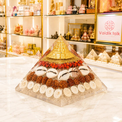 LakshmiYantraPyramid2