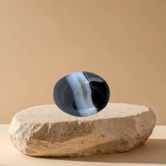 10 Ratti Black Natural Agate