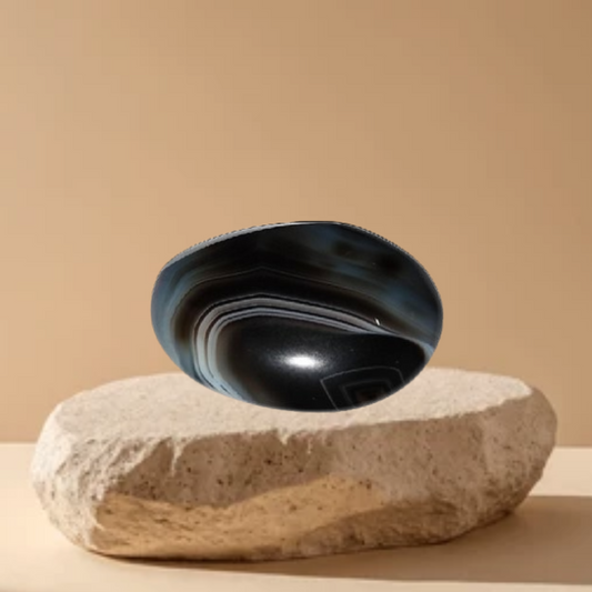 8 Ratti Black Natural Agate